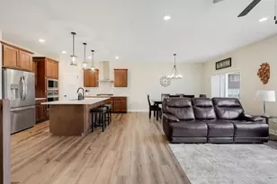 7107 184th St W, Lakeville, MN 55044 - Photo 4