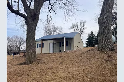 102 Grant Street S, Lake Benton, MN 56149 - Photo 6