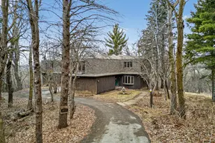 2717 Oslo Ct NE, Rochester, MN 55906 - Photo 2