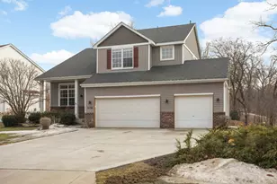 3136 N View Ln, Woodbury, MN 55125 - Photo 2