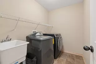 15376 Plumstone Dr, Eden Prairie, MN 55347 - Photo 44