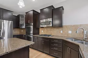 15376 Plumstone Dr, Eden Prairie, MN 55347 - Photo 22