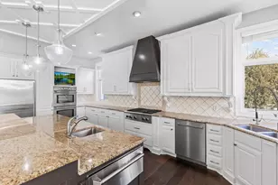 18355 Nicklaus Way, Eden Prairie, MN 55347 - Photo 14