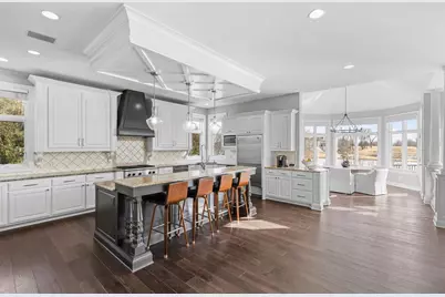 18355 Nicklaus Way, Eden Prairie, MN 55347 - Photo 10