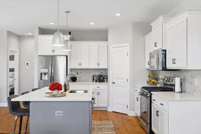 6484 Harkness Avenue S, Cottage Grove, MN 55016 - Photo 10