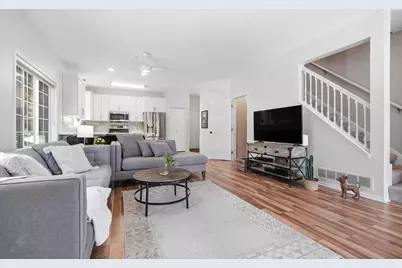 138 Willoughby Way W, Hopkins, MN 55305 - Photo 10