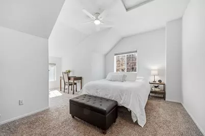 138 Willoughby Way W, Hopkins, MN 55305 - Photo 24