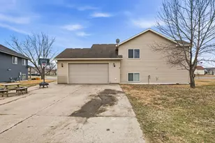 1213 15th St S, Sartell, MN 56377 - Photo 2