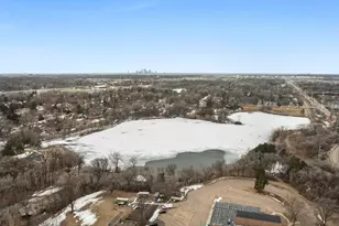 807 Rose Pl, Roseville, MN 55113 - Photo 62