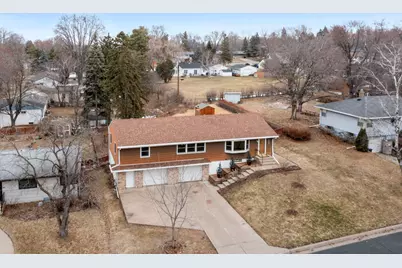 807 Rose Place, Roseville, MN 55113 - Photo 4