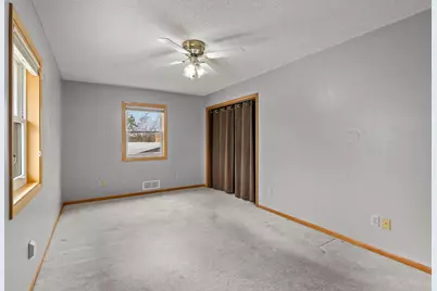 807 Rose Place, Roseville, MN 55113 - Photo 36