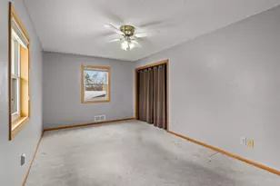 807 Rose Pl, Roseville, MN 55113 - Photo 36