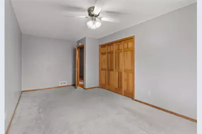 807 Rose Place, Roseville, MN 55113 - Photo 34