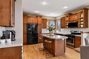 6620 S Saunders Lake Dr, Minnetrista, MN 55364 - Photo 16