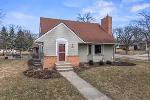 2200 2nd Ave NW, Austin, MN 55912 - Photo 1