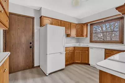 1609 7 1/2 Street SW, Willmar, MN 56201 - Photo 10