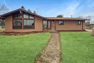 511 Guide Street N, Welcome, MN 56181 - Photo 1