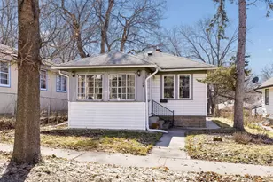 1108 6th St E, Saint Paul, MN 55106 - Photo 2