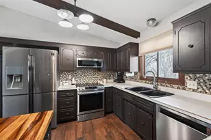 8436 Palm St NW, Coon Rapids, MN 55433 - Photo 4