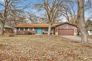 8436 Palm St NW, Coon Rapids, MN 55433 - Photo 2