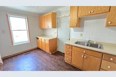 1641 Concord Street S, South Saint Paul, MN 55075 - Photo 6