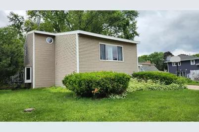 1404 City View Court NE, Rochester, MN 55906 - Photo 2