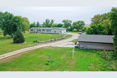 3030 60th Street SW, Montevideo, MN 56265 - Photo 24