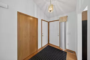 2105 Lincoln St S, Northfield, MN 55057 - Photo 2