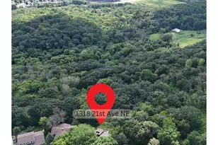 1318 21st Ave NE, Rochester, MN 55906 - Photo 2