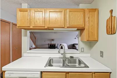 1805 Southcross Drive W #2706, Burnsville, MN 55306 - Photo 6