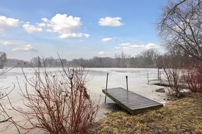 8420 Meadow Lake Road E, New Hope, MN 55428 - Photo 2