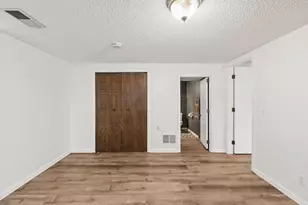 8420 Meadow Lake Road E, New Hope, MN 55428 - Photo 20