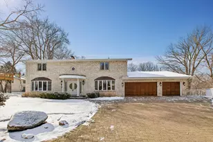 205 Hillcrest Ct, Burnsville, MN 55337 - Photo 1