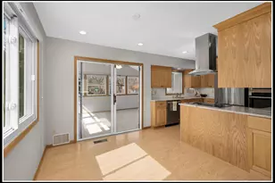 8501 Zanzibar Ln N, Maple Grove, MN 55311 - Photo 10