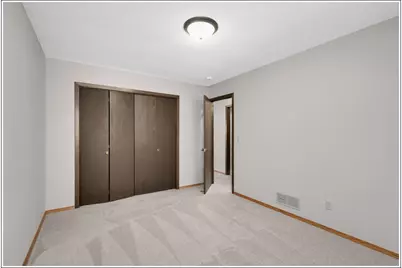 8501 Zanzibar Lane N, Maple Grove, MN 55311 - Photo 20