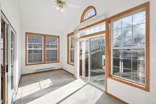 442 Meadowood Ln, Burnsville, MN 55337 - Photo 8