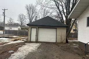 320 S Mccornell Ave, Parkers Prairie, MN 56361 - Photo 6