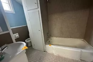 227 E 10th St, Winona, MN 55987 - Photo 6