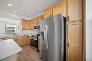 2062 Wellens St, Chaska, MN 55318 - Photo 10