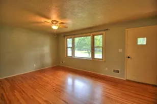 1838 Forest St, Hastings, MN 55033 - Photo 6