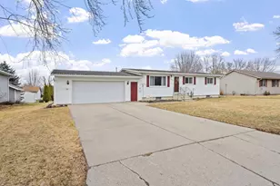 550 20th St NE, Owatonna, MN 55060 - Photo 2
