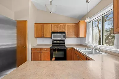 6535 Upper 14th Street N, Oakdale, MN 55128 - Photo 18