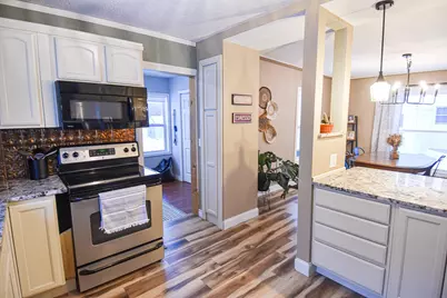 720 Arnold Avenue N, Thief River Falls, MN 56701 - Photo 12