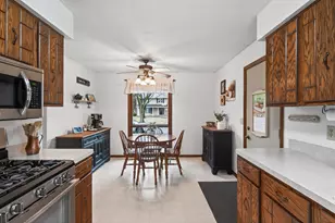 10156 Pilgrim Ln N, Maple Grove, MN 55369 - Photo 26