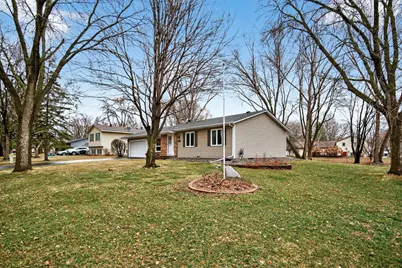 10156 Pilgrim Lane N, Maple Grove, MN 55369 - Photo 2