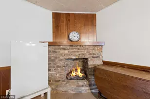 8238 Oakland Ave S, Bloomington, MN 55420 - Photo 20