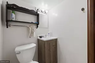 8238 Oakland Ave S, Bloomington, MN 55420 - Photo 12