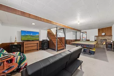 8238 Oakland Avenue S, Bloomington, MN 55420 - Photo 16