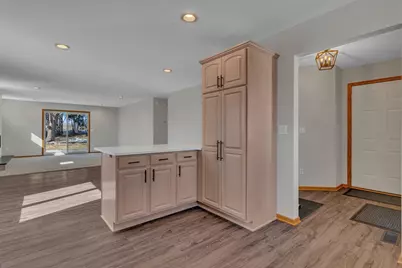 2608 10th Street SW, Willmar, MN 56201 - Photo 8