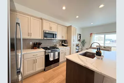 4566 13th Street S, Moorhead, MN 56560 - Photo 2